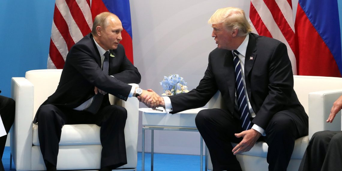 Vladimir Putin og DonaldTrump, 2017 i Hamburg (Wikimedia Commons).