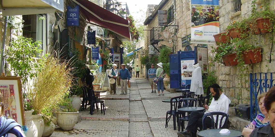 Safed, nord i Israel. Israel rammes av kraftige jordskjevl hvert 100. år, det siste i 1937 da 500 mennesker omkom. I 1837 døde over 2000 mennesker bare i Safed og hele byen ble ødelagt. Foto: Avishai Teicher via the PikiWiki - Israel free image collection project.