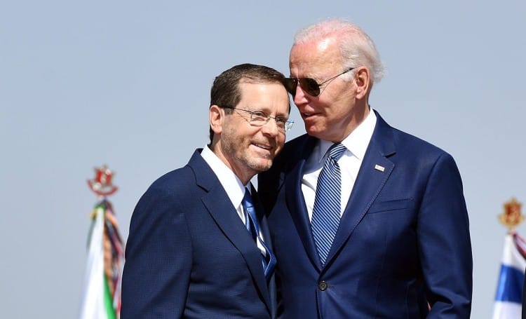 Israels president tar imot USAs president i Israel 13. juli 2022. Image courtesy of the Spokesperson unit of the President of Israel
