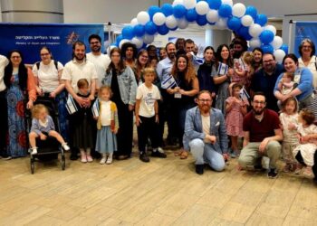 IKAJ sponser største Aliyah-flyvning av britiske jøder på 15 år